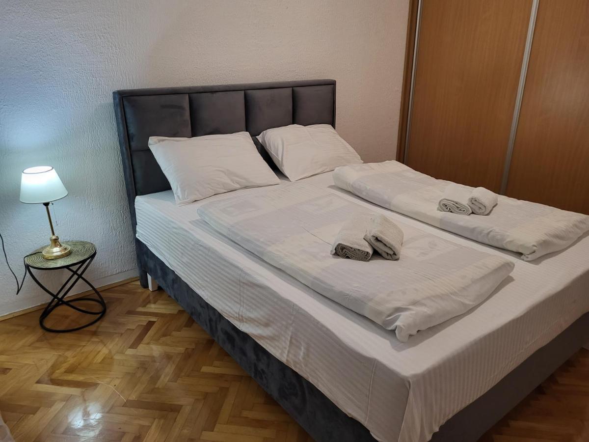 Apartman Andjela Tivat Buitenkant foto
