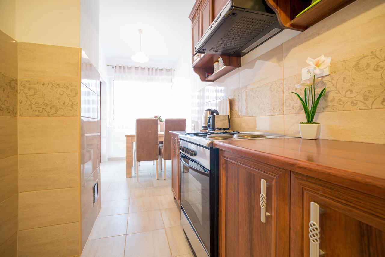 Apartman Andjela Tivat Buitenkant foto