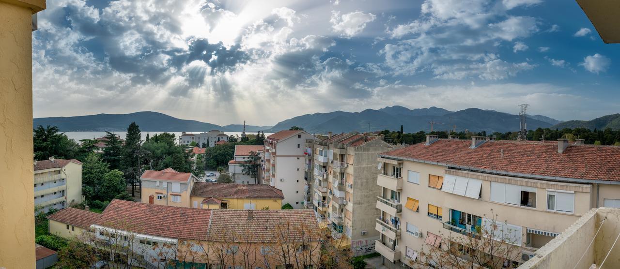 Apartman Andjela Tivat Buitenkant foto